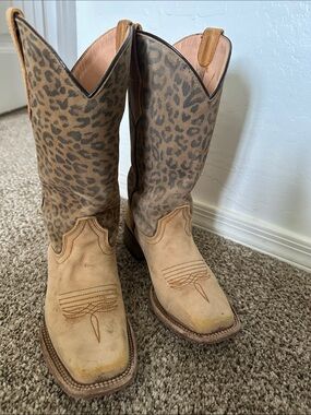 Circle G Leopard-Print Tan Cowgirl Boots
